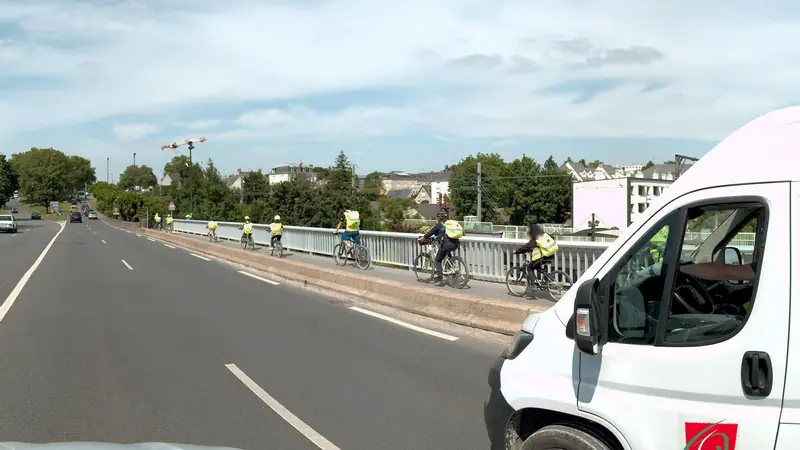 Vue de la rue vers Aire de fitness Orléans – Quai du Fort Alleaume